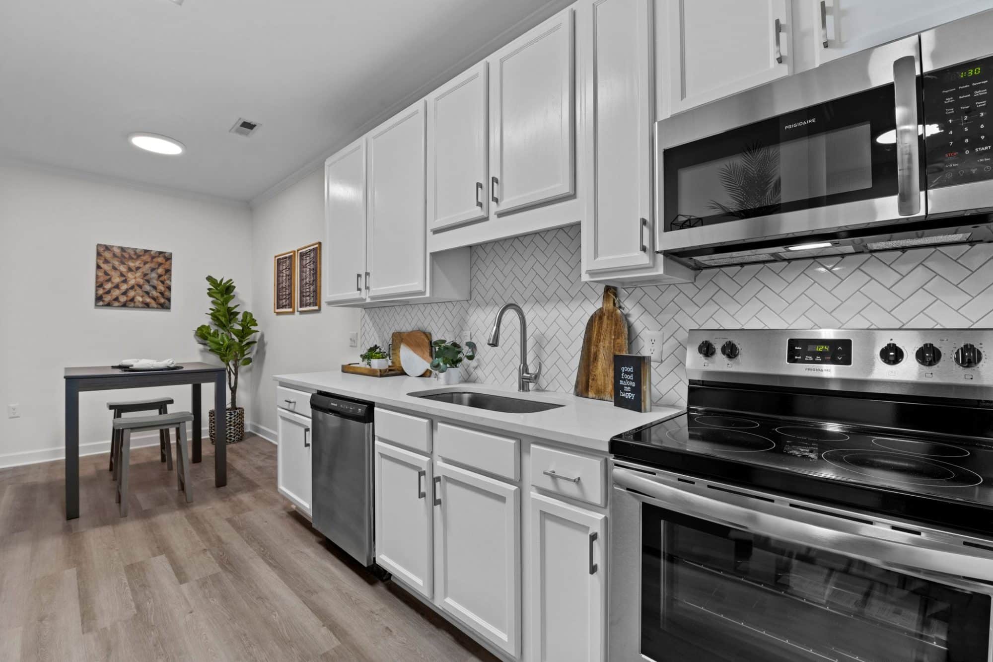 Blue-Hill-Apartments-in-Raleigh-NC-Newly-Renovated-Units-Kitchen-and-Dining-Area